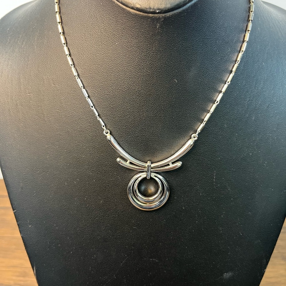Vintage Silver‎ Tone Crown Trifari Circular Pendant Necklace 7” Snake Chain